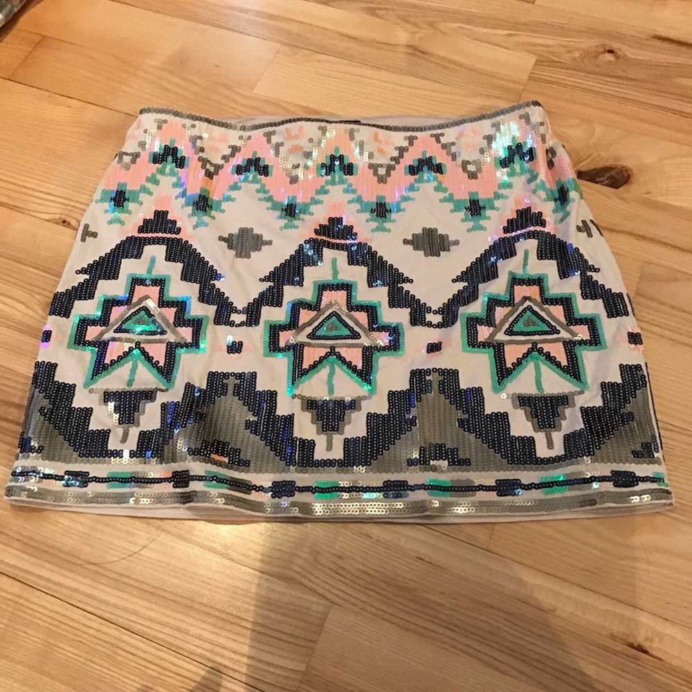 Express XS sparkly embellished mini skirt.
